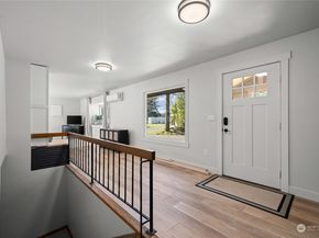 12504 SW 232nd Street, Vashon WA 98070