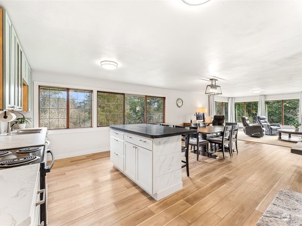 12504 SW 232nd Street, Vashon WA 98070