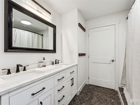 12504 SW 232nd Street, Vashon WA 98070