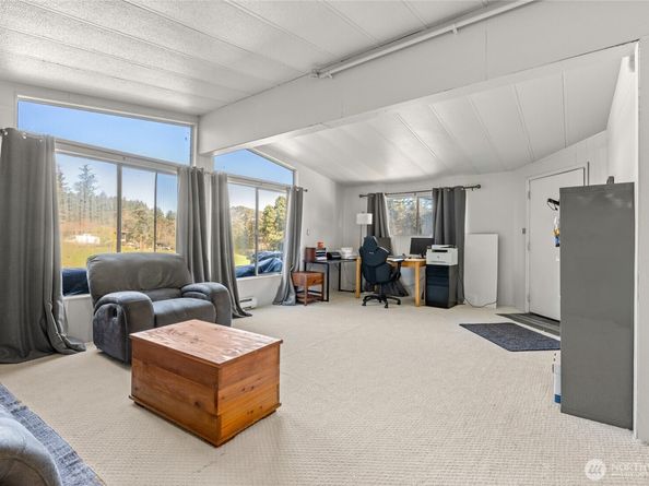 12504 SW 232nd Street, Vashon WA 98070