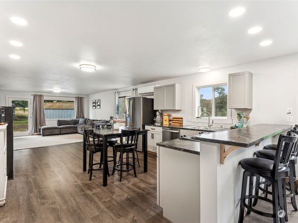 12504 SW 232nd Street, Vashon WA 98070