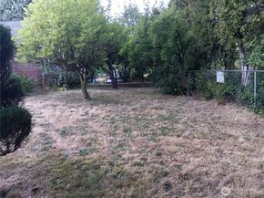 522 NE 127th Street, Seattle WA 98125