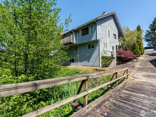 9009 Martin Avenue NW, Silverdale WA 98383