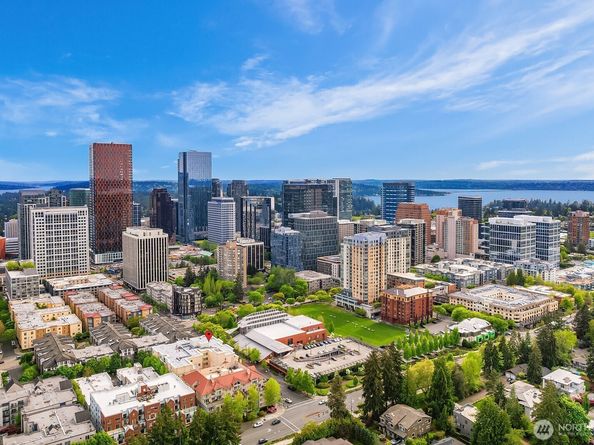 11004 NE 11th Street 606, Bellevue WA 98004