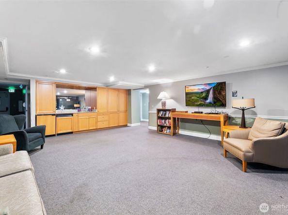 2621 2nd Avenue 1002, Seattle WA 98121