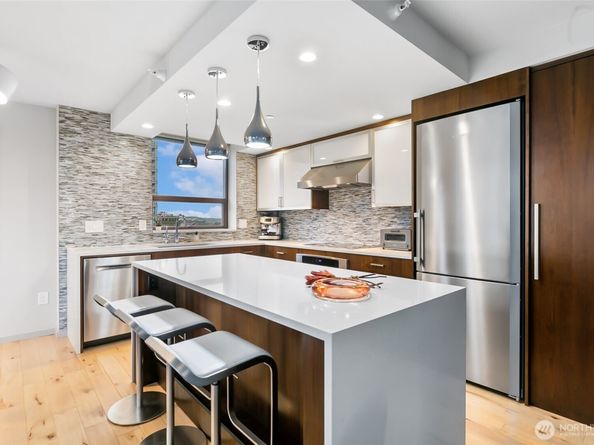 2621 2nd Avenue 1002, Seattle WA 98121