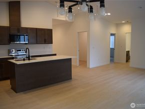 7081 E Bullseye Street, Port Orchard WA 98366