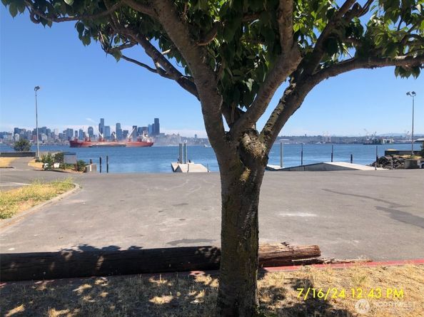 1221 Harbor Avenue SW 105, Seattle WA 98116