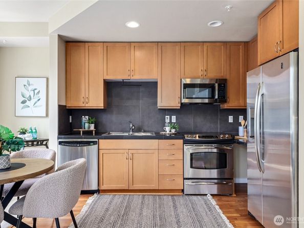 16141 Cleveland Street 203, Redmond WA 98052