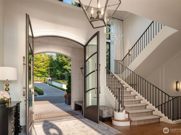 1615 Roanoke Way, Mercer Island WA 98040