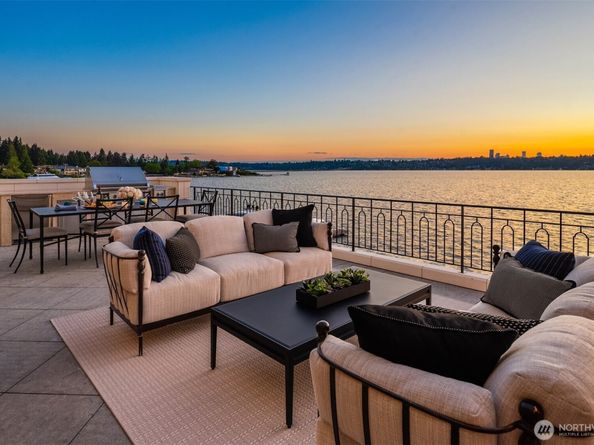 1615 Roanoke Way, Mercer Island WA 98040