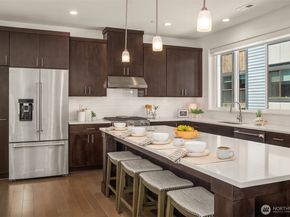 9604 Main Street C, Bothell WA 98011