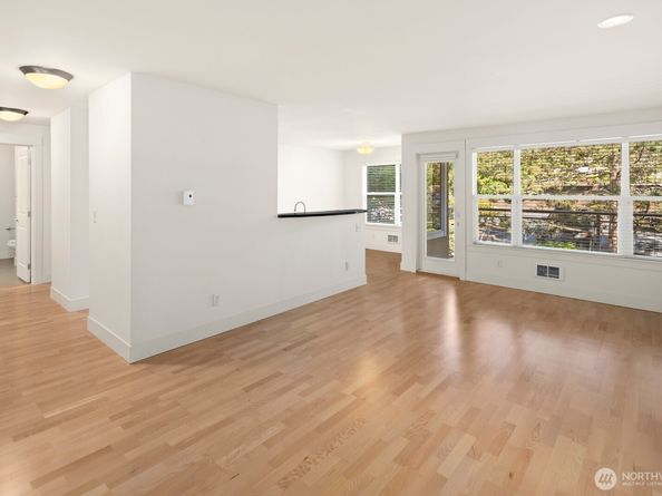 22910 90th Avenue W B306, Edmonds WA 98026
