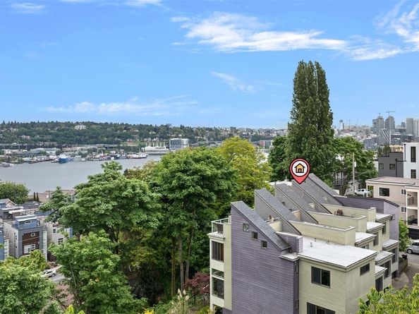 566 McGraw Street, Seattle WA 98109