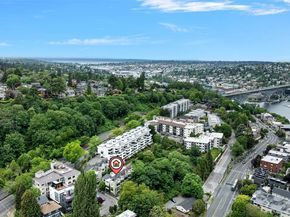 566 McGraw Street, Seattle WA 98109
