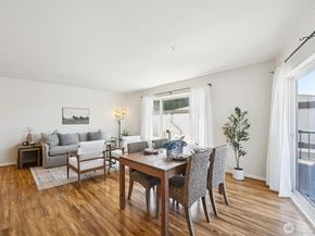 524 6th Avenue W 310, Seattle WA 98119
