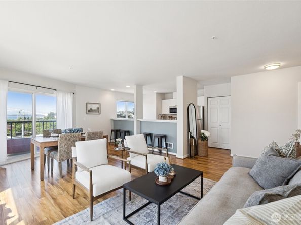 524 6th Avenue W 310, Seattle WA 98119