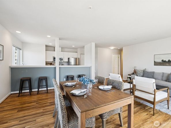 524 6th Avenue W 310, Seattle WA 98119