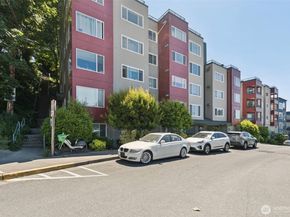 524 6th Avenue W 310, Seattle WA 98119