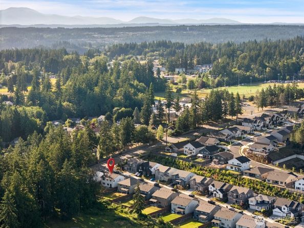 2405 NE Waterlily Way, Poulsbo WA 98370