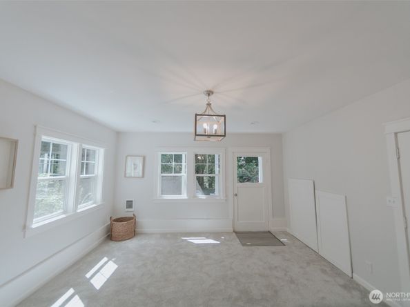 1325 SW 120th Street, Burien WA 98146