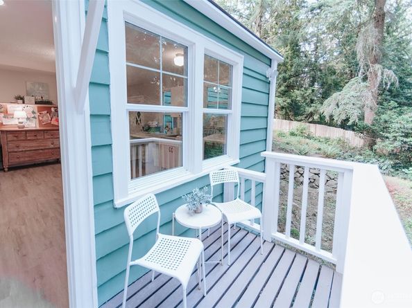 1325 SW 120th Street, Burien WA 98146