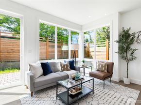 9061 Meridian Place N, Seattle WA 98103
