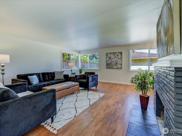 13305 6th Avenue SW, Burien WA 98146