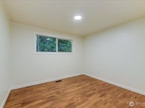 13305 6th Avenue SW, Burien WA 98146