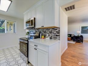13305 6th Avenue SW, Burien WA 98146