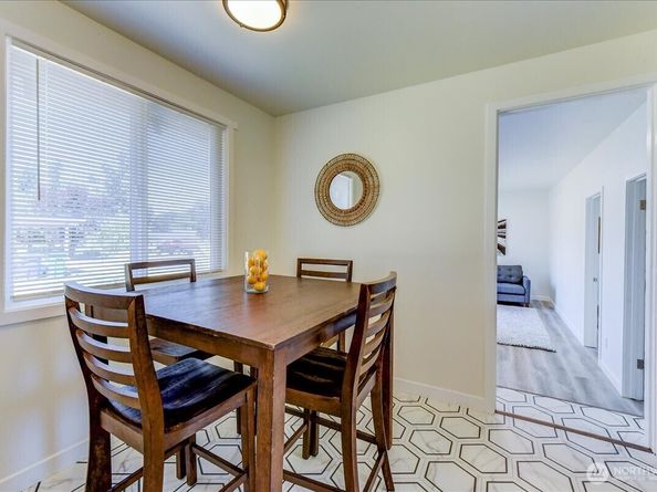 13305 6th Avenue SW, Burien WA 98146