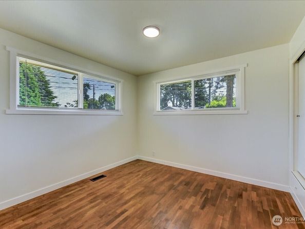 13305 6th Avenue SW, Burien WA 98146