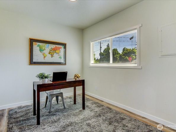 13305 6th Avenue SW, Burien WA 98146
