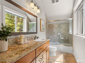 11028 E Riverside Drive, Bothell WA 98011