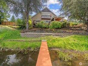 11028 E Riverside Drive, Bothell WA 98011
