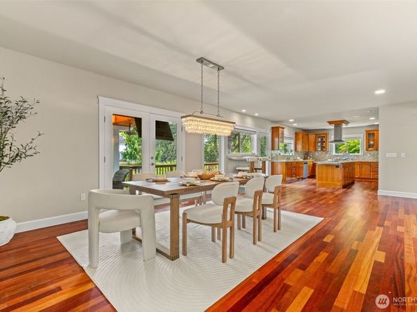 11028 E Riverside Drive, Bothell WA 98011