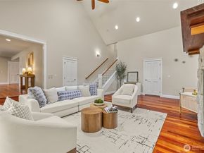 11028 E Riverside Drive, Bothell WA 98011