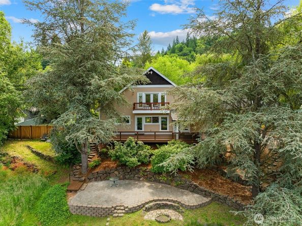 11028 E Riverside Drive, Bothell WA 98011
