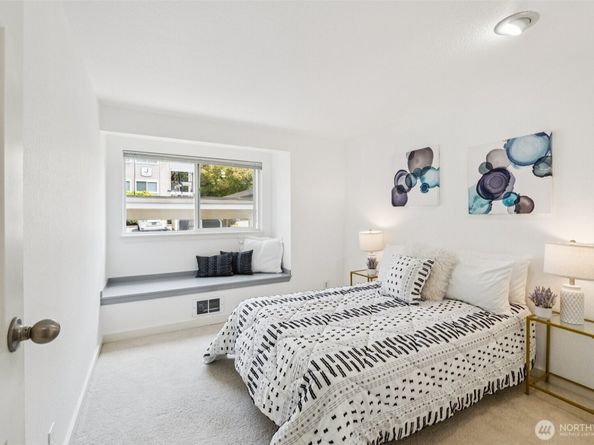 10004 100th Avenue NE K202, Kirkland WA 98034