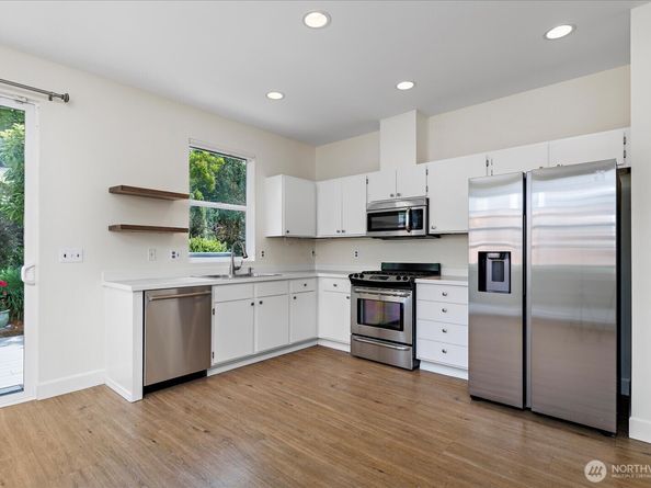 13720 231st Lane NE, Redmond WA 98053