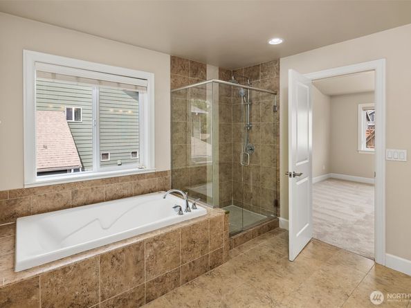 154 Hoquiam Avenue NE, Renton WA 98059