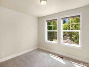 154 Hoquiam Avenue NE, Renton WA 98059