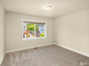 154 Hoquiam Avenue NE, Renton WA 98059