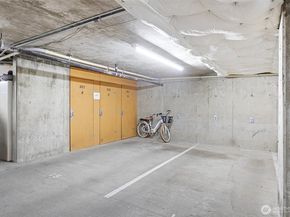 2727 E Franklin Avenue E 102, Seattle WA 98102