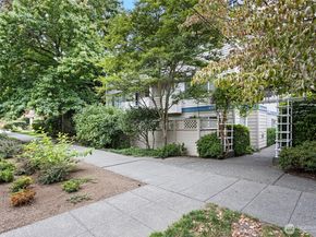 2727 E Franklin Avenue E 102, Seattle WA 98102