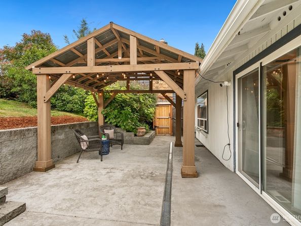 4115 NE 2nd Pl, Renton WA 98059