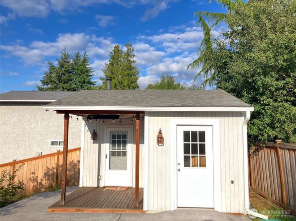 4115 NE 2nd Pl, Renton WA 98059