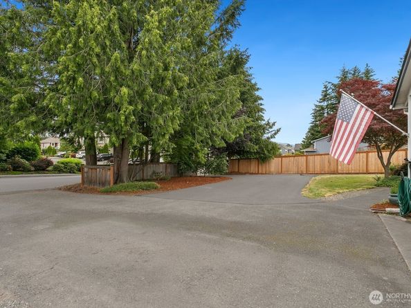 4115 NE 2nd Pl, Renton WA 98059