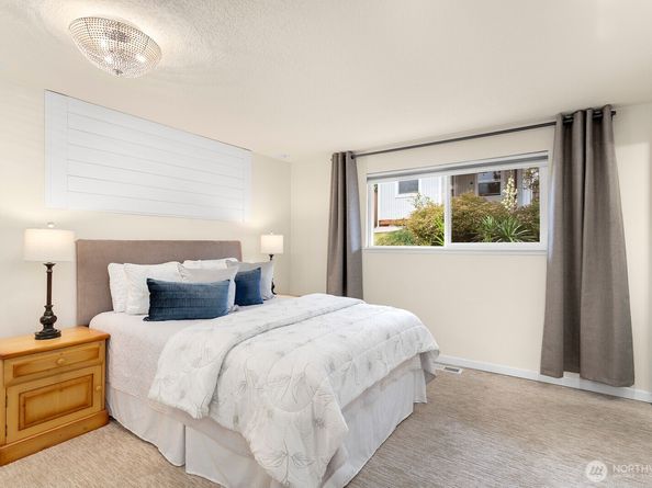 4115 NE 2nd Pl, Renton WA 98059
