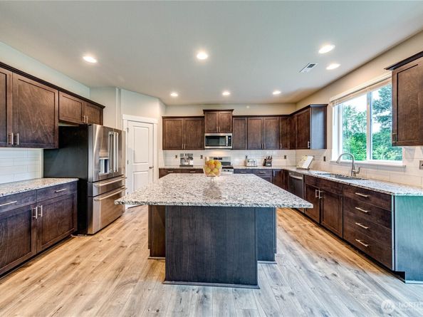 10309 35th Street NE, Lake Stevens WA 98258